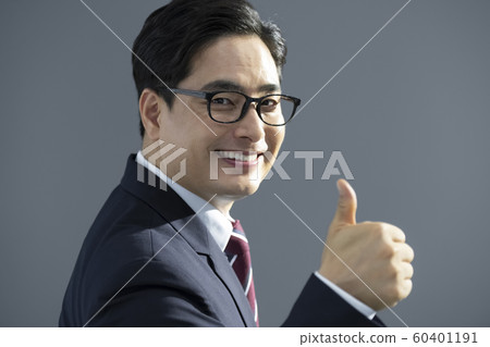 Businessman glasses 60401191