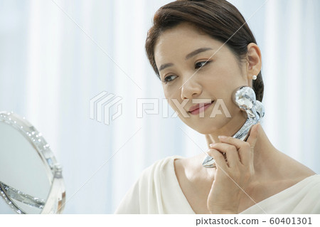 Beauty girl massage mirror Beauty girl massage mirror 60401301