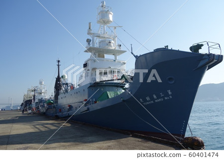 捕鯨船母船和接駁船 捕鯨船母船和接駁船 60401474