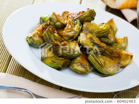 Roasted in oil artichokes Roasted in oil artichokes 60402463