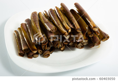 Raw marine mollusks Solen Raw marine mollusks Solen 60403050