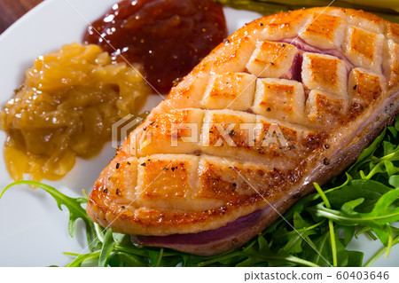 Roasted moulard duck magret 60403646