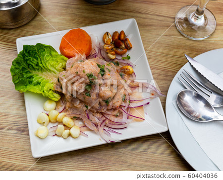 Peruvian ceviche of white fish 60404036
