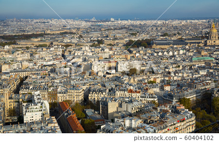 Panoramic view of Paris cityscape 60404102