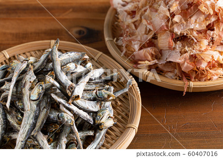 水煮沙丁魚和魚節禮物 60407016