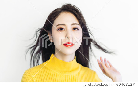 Makeup image 60408127