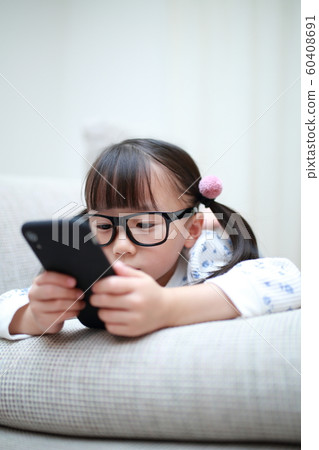 Smartphone (Children Infants Game Apps Video Mail Internet Copy Space Glasses Glasses) Smartphone (Children Infants Game Apps Video Mail Internet Copy Space Glasses Glasses) 60408691