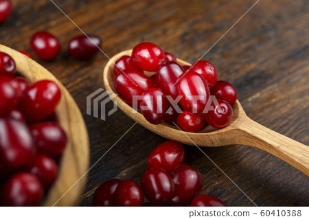 dogwood crop in a plate 60410388