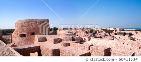 Ruins of Qalat fort near Manama, Bahrain Ruins of Qalat fort near Manama, Bahrain 60411534