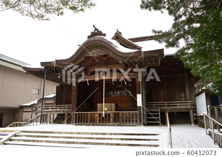 在北海道函館的龜田八man宮神社內拍攝冬季雪景 在北海道函館的龜田八man宮神社內拍攝冬季雪景 60412073