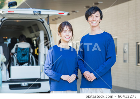 年長夫人雌 60412275