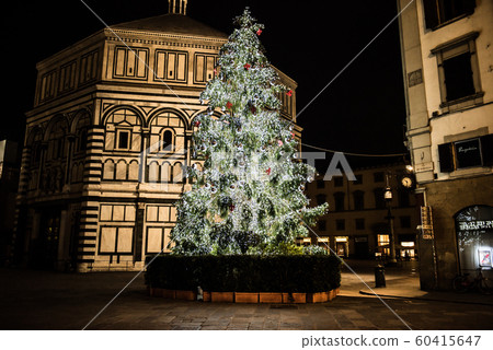The late night Christmas tree in Piazza San Giovanni in Florence, Italy The late night Christmas tree in Piazza San Giovanni in Florence, Italy 60415647