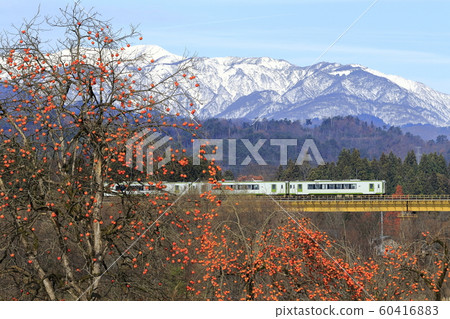晚秋的Banetsu西線和Iide山脈的雪妝 60416883