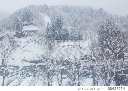 From the train window in Japan, the heavy snowfall JR Iiyama Line 60422654