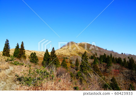 Takenagatake seen from the mountain trail 60423933