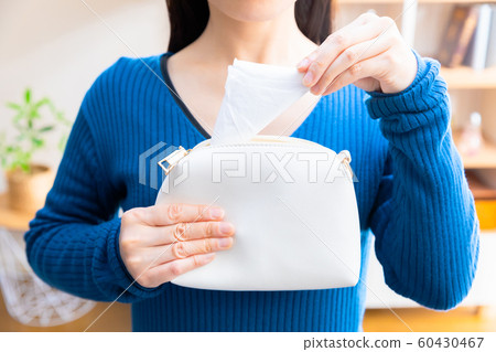 Women who put plastic bags in their pouches Charged environmental issues Recycling ideas Women who put plastic bags in their pouches Charged environmental issues Recycling ideas 60430467