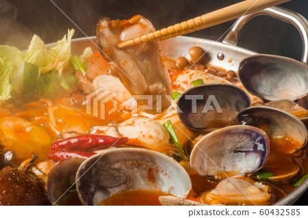 Korean Korean food hot pot (Jjigae) 60432585