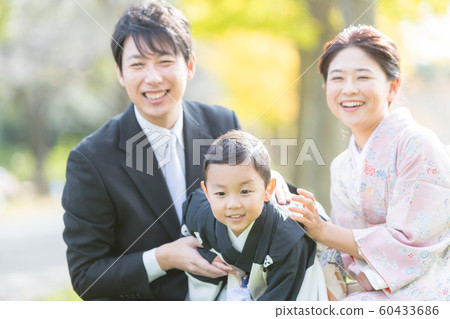 七五三 男生 男 60433686