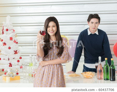 New Year's Eve party to welcome the new year New Year's Eve party to welcome the new year 60437706