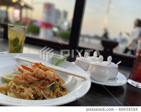 Thai food Pad Thai 60438584