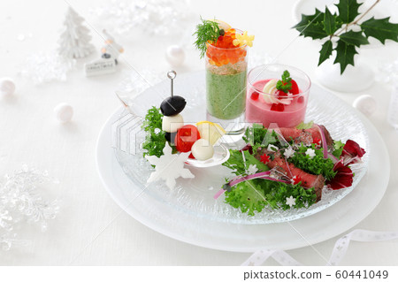 Christmas appetizer platter 60441049