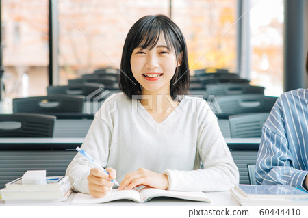 University student, photography cooperation "Kinki University" 60444410