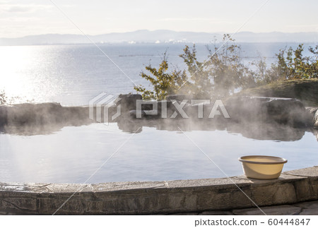 Open-air bath, hot spring image, superb view bath, hot spring emotion image material 60444847
