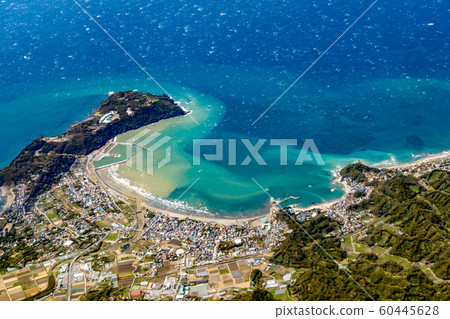 鳥瞰千葉縣富浦市尾崎崎岬東京灣富浦港多田亮海岸北濱海岸原岡海岸富岡海灘富浦站 60445628