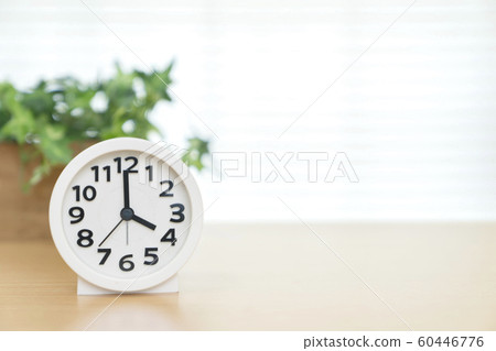 時鐘時間4點16點4:00 16:00 60446776