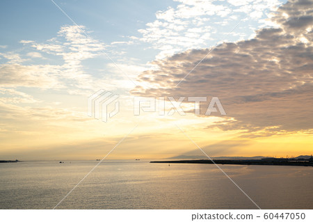 Osaka Bay at sunset 60447050