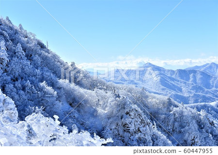 Deogyusan's Eye and the Ancient Ancient 60447955