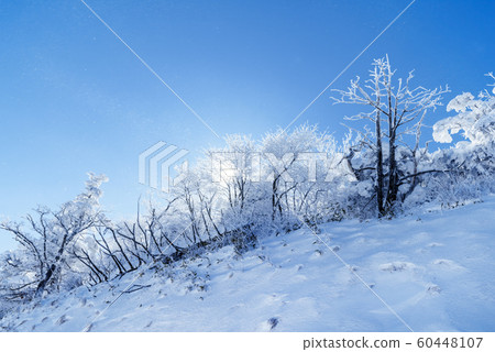 Deogyusan's Eye and the Ancient Ancient 60448107