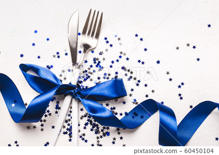 Christmas cutlery set with phantom blue ribbon and 60450104