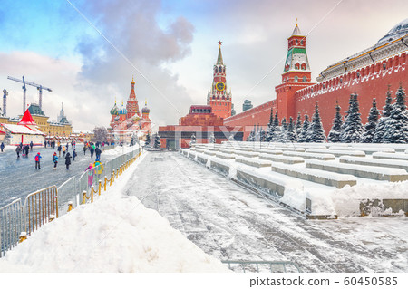 Red square in Moscow at winter 60450585