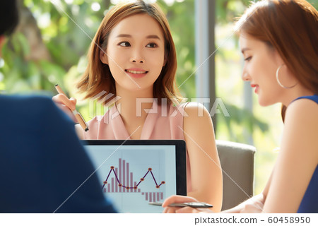 女性生意 60458950