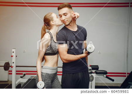 Couple in a gym 60459981