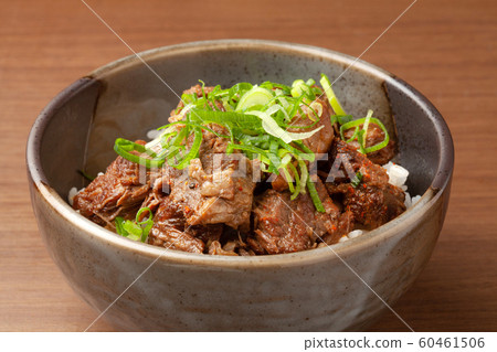 牛肉壽司飯碗 60461506