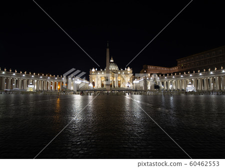 Sightseeing in Italy: St. Peter's Basilica in Vatican City Sightseeing in Italy: St. Peter's Basilica in Vatican City 60462553