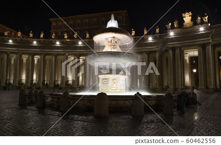 Sightseeing in Italy: St. Peter's Basilica in Vatican City 60462556