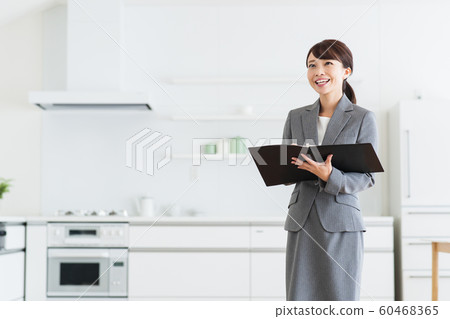 女商人顧問計劃員房地產銷售保險金融生活 60468365