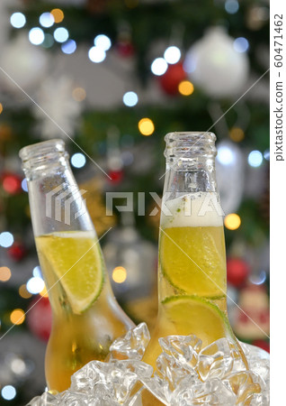 Beer With Lime Slice 60471462