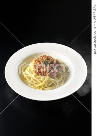 meat sauce pasta 60474376