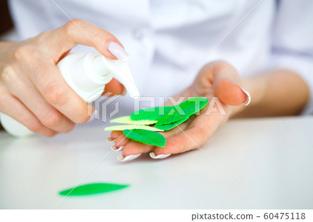 Herb Medicine. The Scientist, Dermatologist Make The Organic Natural Herb Cosmetic Product in The Laboratory. Beauty Healthy Skincare Concept. Cream,Serum. Herb Medicine. The Scientist, Dermatologist Make The Organic Natural Herb Cosmetic Product in The Laboratory. Beauty Healthy Skincare Concept. Cream,Serum. 60475118