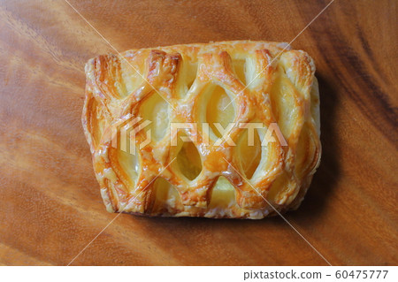 Apple Danish 60475777