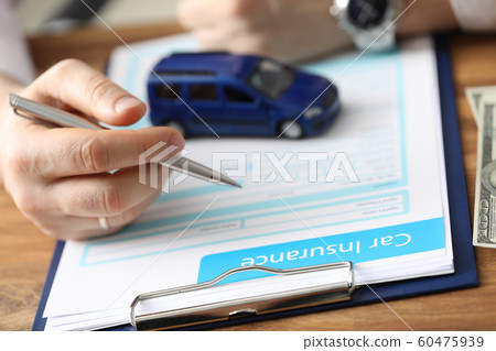 Meeting at lawyer office Meeting at lawyer office 60475939