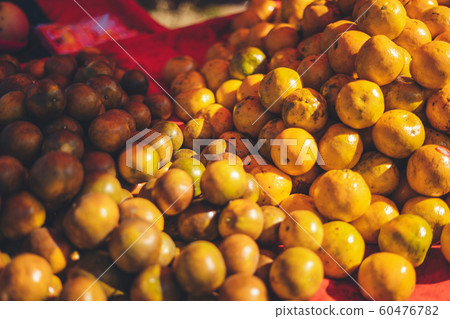 Oranges in Pai Fresh Market Oranges in Pai Fresh Market 60476782