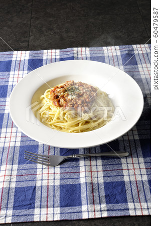 meat sauce pasta 60479587