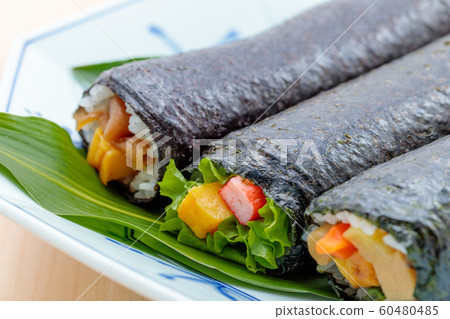 場合:Setsubun Ehomaki Maki Sushi 場合:Setsubun Ehomaki Maki Sushi 60480485