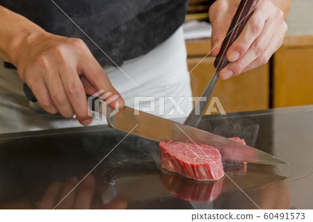 Kobe beef 60491573