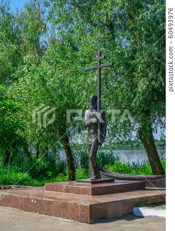 Monument to the first resident of Vilkovo, 60493976